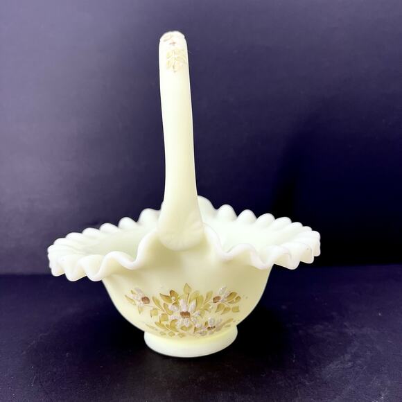 Fenton Satin Ruffled Basket Uranium Custard Glass Hand Painted Daisies - Signed - Picture 2 of 12